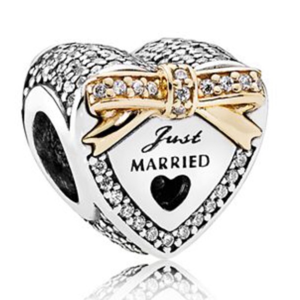 Pandora Just Married Charm